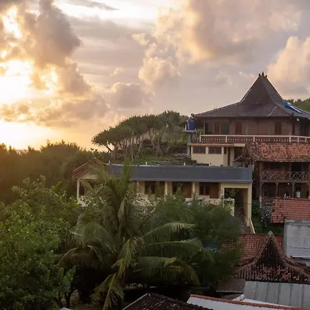 Villa Watu Kodok - Villa Located Close To The Beach-3